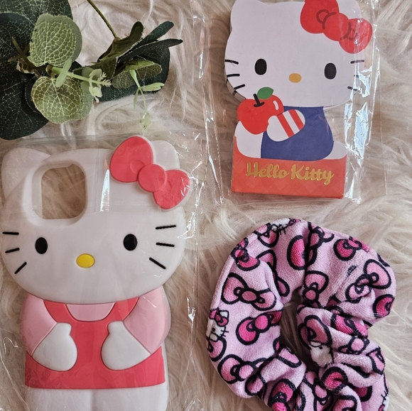 Hello Kitty Bundle: 4 Pc - Picture 3 of 3